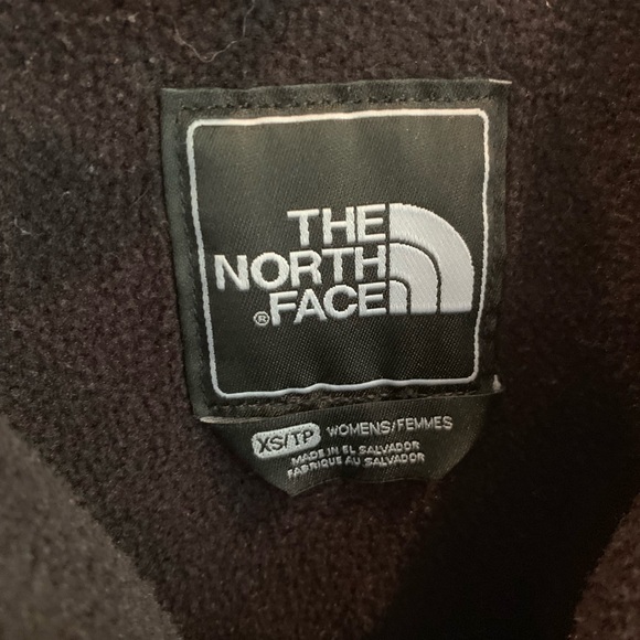 The North Face Black Women’s Denali Jacket - Picture 3 of 4